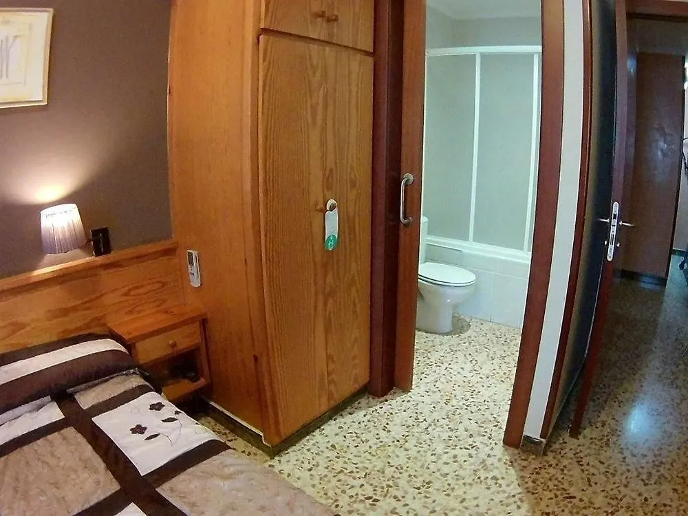 Hostal Fonda Galicia Cardedeu 2*,